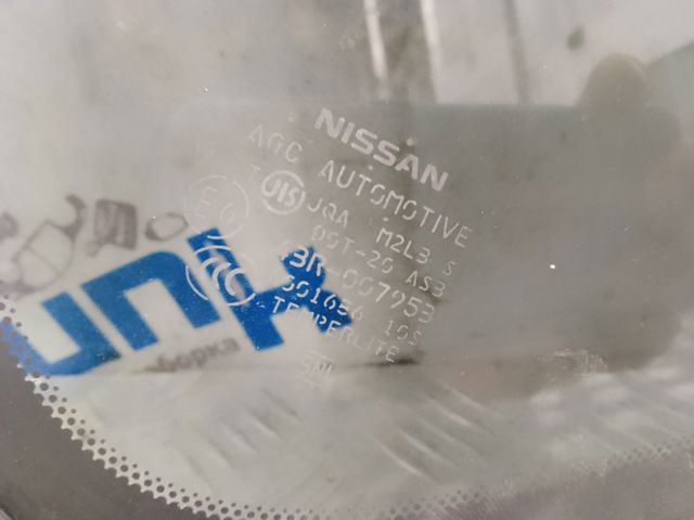 833001AA0C NISSAN Стекло кузова (багажного отсека) правое купить в Запорожье