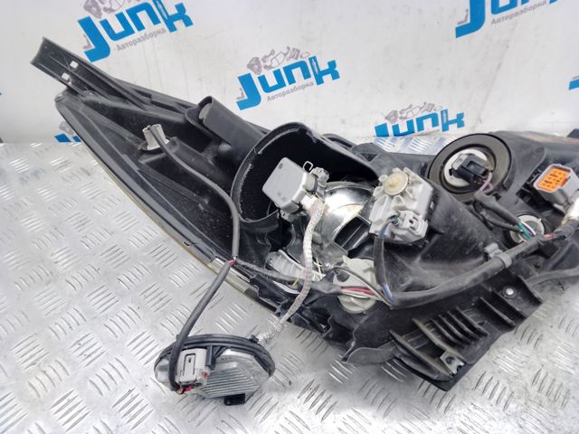SUBARU 84002AL01A Фара левая в наличии Николаев