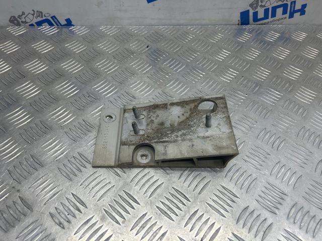 Кронштейн усилителя заднего бампера 852113JA0A NISSAN