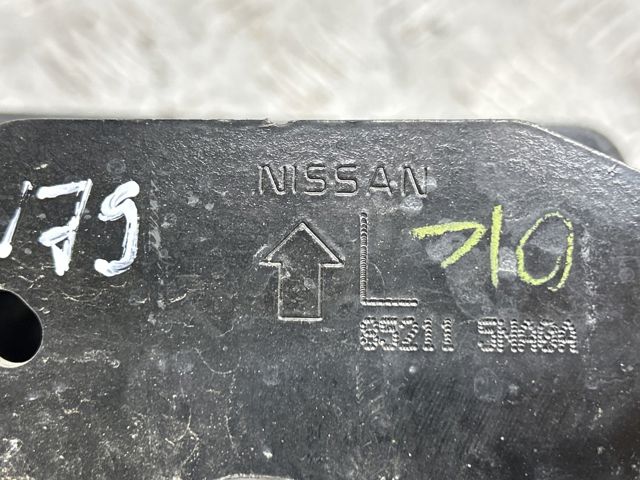 Кронштейн усилителя заднего бампера 852115NA0A NISSAN