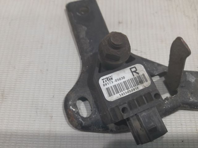 Датчик Эйрбэг передний 8917305030 TOYOTA