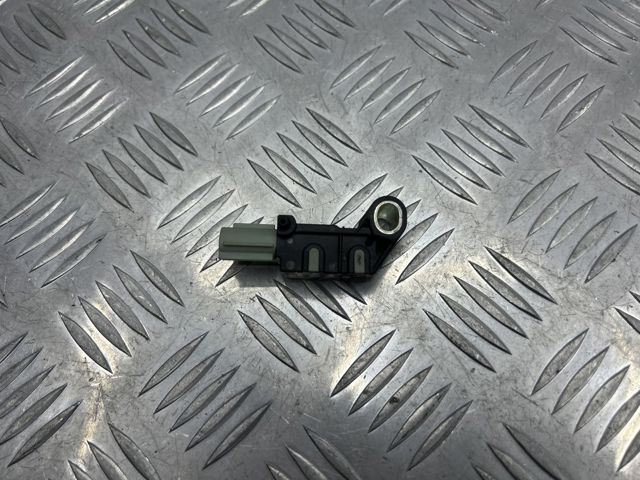 Датчик Эйрбэг передний 8917833050 TOYOTA