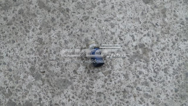 Термо-датчик включения вентилятора радиатора Audi A8 D3