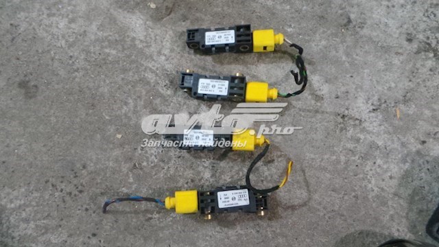 VAG 8E0959643A Датчик удара в наличии Черкассы