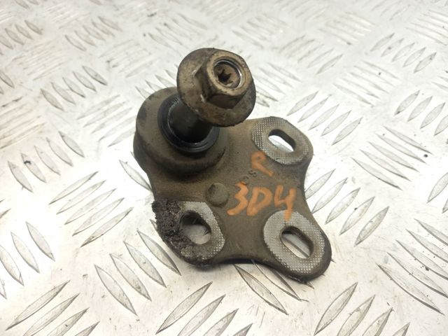 Нижняя правая шаровая опора 8J0407366 VAG