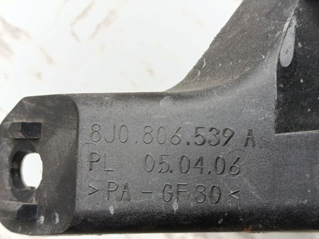 Кронштейн бампера переднего, левый 8J0806539A VAG