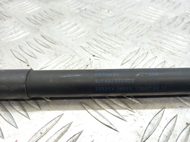 Амортизатор двери багажника 8J7827552A VAG