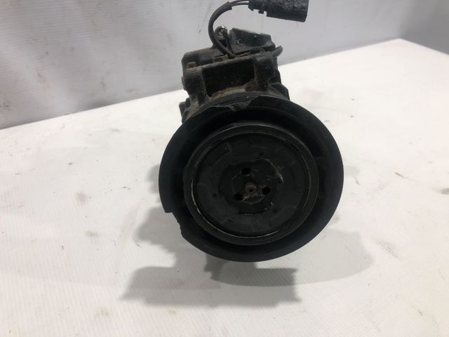 Насос кондиционера 8K0260805K VAG