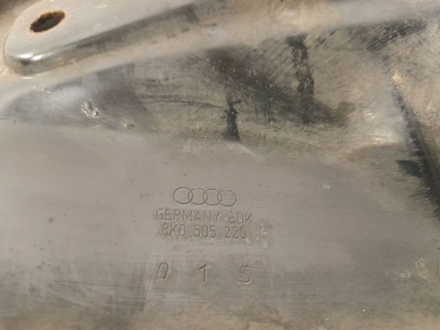 Кронштейн задней балки 8K0505220E VAG