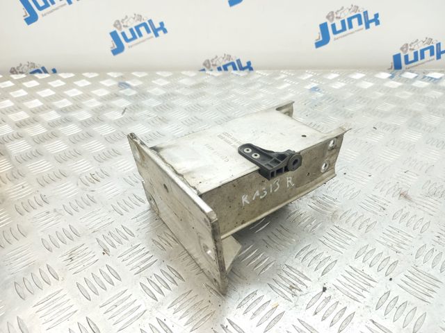8K0807134D Кронштейн усилителя переднего бампера купить Житомир