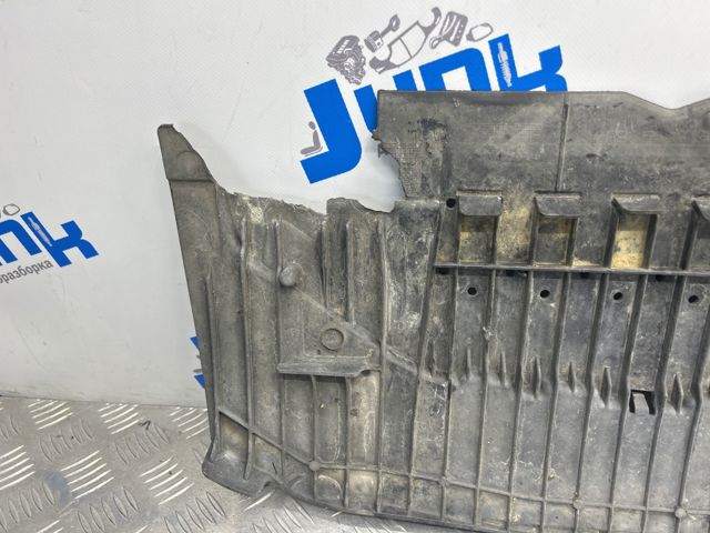 Губа переднего бампера 8K0807611B VAG