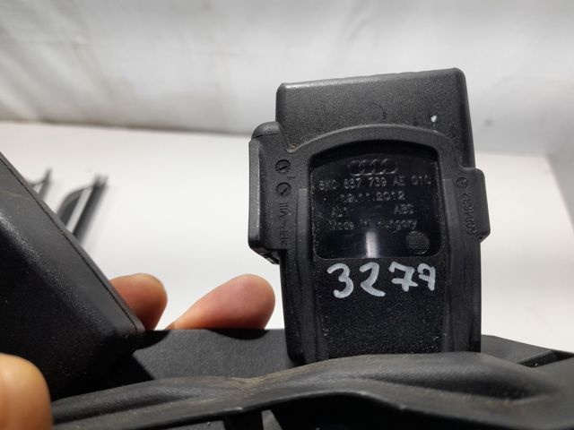 8K0857739AE01C VAG Рычаг (замок) фиксации ремня безопасности задний левый купить в Николаев