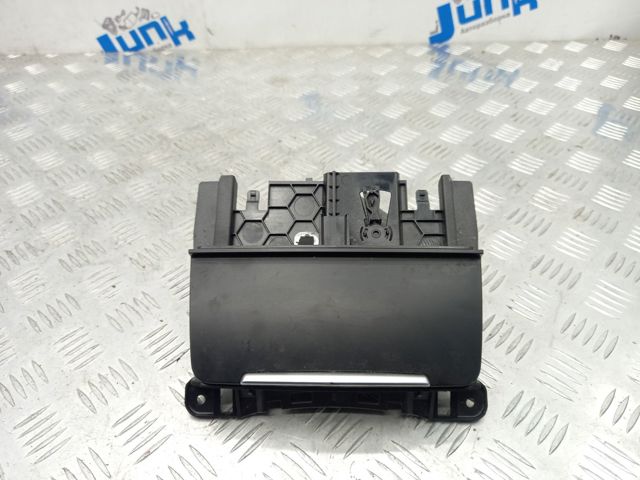 8K0857951CV10 VAG Пепельница купить в Каменское