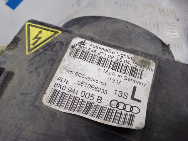 Вставка фары левой 8K0941043E VAG
