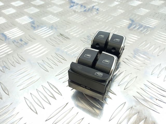 VAG 8K0959851FV10 Кнопочный блок управления стеклоподъемником передний левый в наличии Чернигов