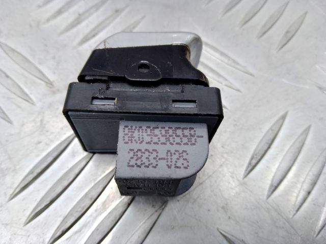 8K0959855BV10 VAG Кнопка стеклоподъемника передняя купить в Ужгород