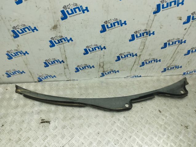 VAG 8K1819403B01C Водосток лобового стекла, жабо в наличии Ужгород