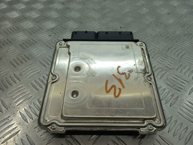 ЭБУ двигателем 8K5907115M VAG