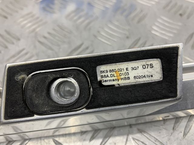 Рейлинг крыши левый 8K9860021E3Q7 VAG