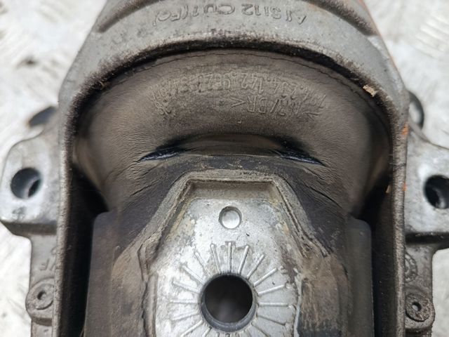 8R0199381AK VAG Правая подушка двигателя купить в Павлоград