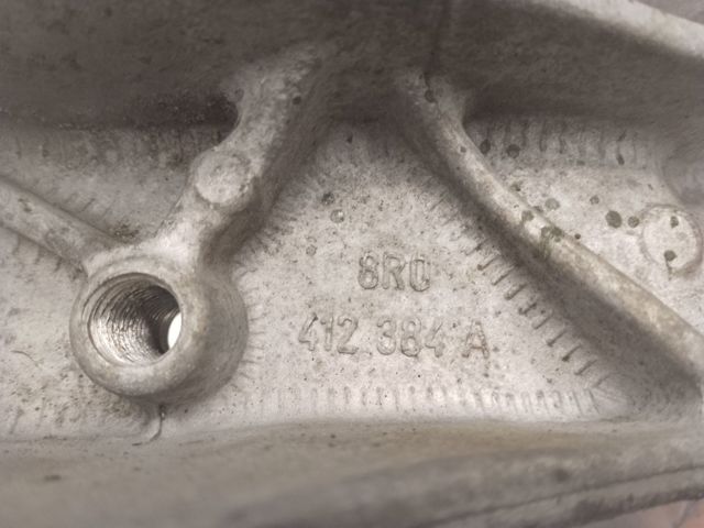 VAG 8R0412384A в наличии Киев