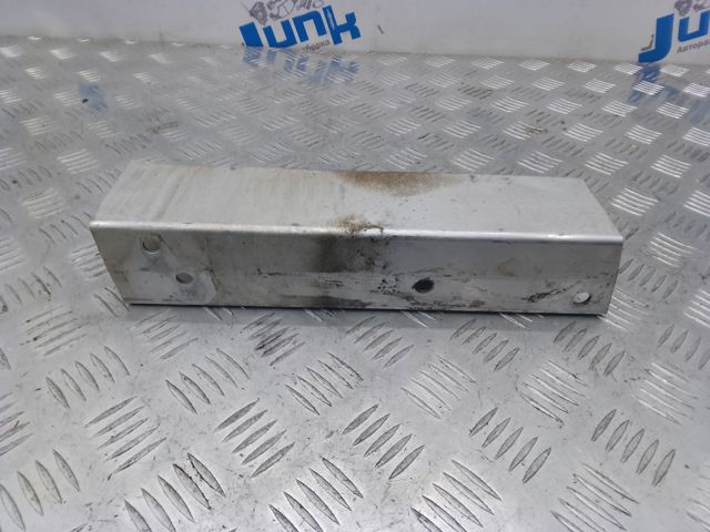 VAG 8R0807331D Кронштейн усилителя заднего бампера в наличии Полтава