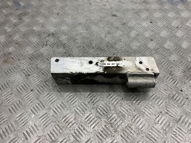 PORSCHE 8R0807332F в наличии Черновцы