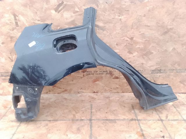 Кузовщина правая 8R0809838 VAG