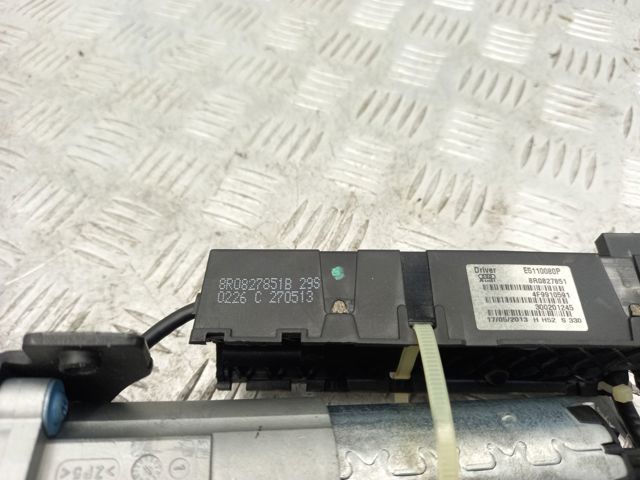Амортизатор двери багажника 8R0827851B VAG