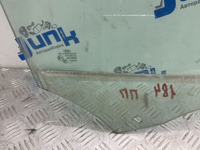 8R0845202C Стекло двери передней правой купить Харьков
