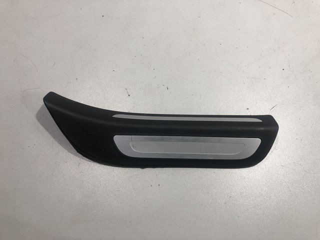 8R0853376 VAG купить в Украина