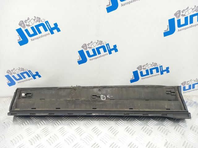 VAG 8R0853970B Молдинг двери задней правой в наличии Тернополь