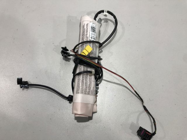 Подушка безопасности AIRBAG спинки сиденья, левого 8R0880241D VAG