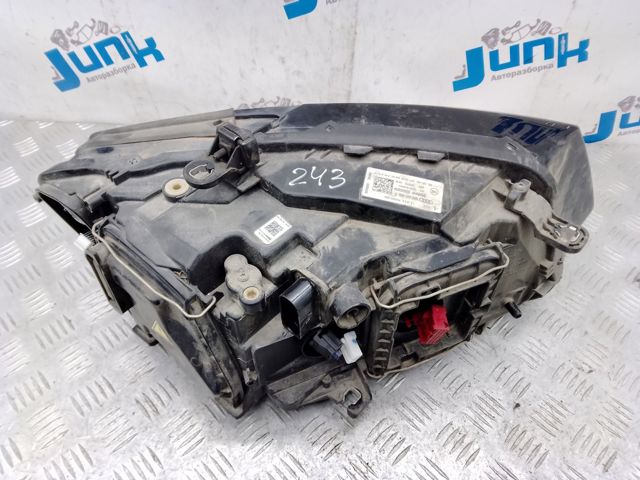 VAG 8R0941005E Фара левая в наличии Чернигов