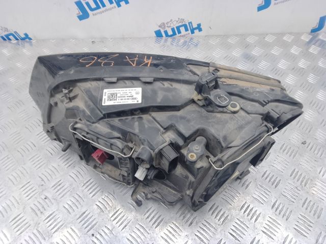 8R0941006E Правая фара купить Житомир