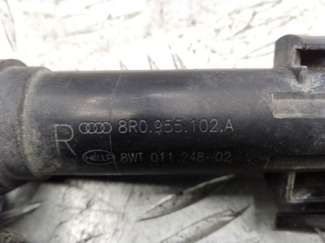 VAG 8R0955102A Держатель форсунки омывателя фары (подъемный цилиндр) в наличии Чернигов