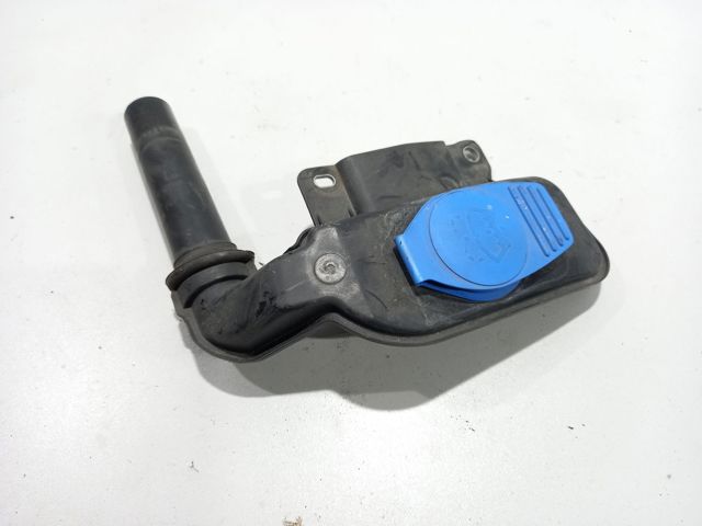 Горловина бачка омывателя 8R0955452A VAG