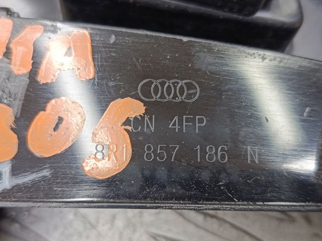 VAG 8R1857186P3Q7 в наличии Черновцы