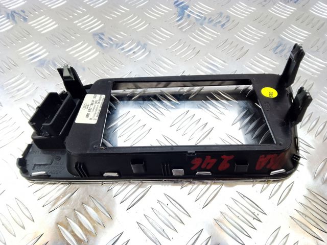 8R1857186P3Q7 VAG купить в Ужгород