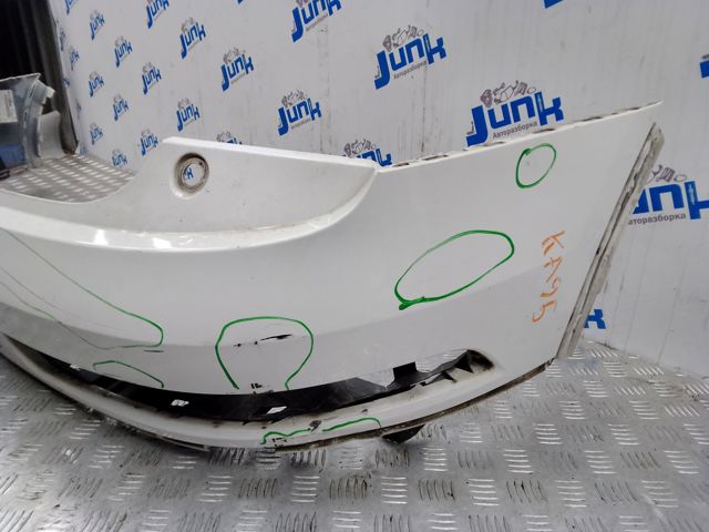 Задний бампер 8U0807067FGRU VAG