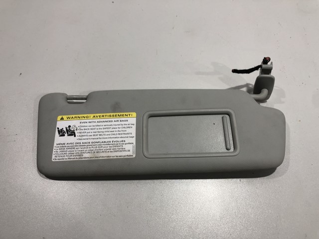 Козырек противосолнечный 8U0857552FFT9 VAG