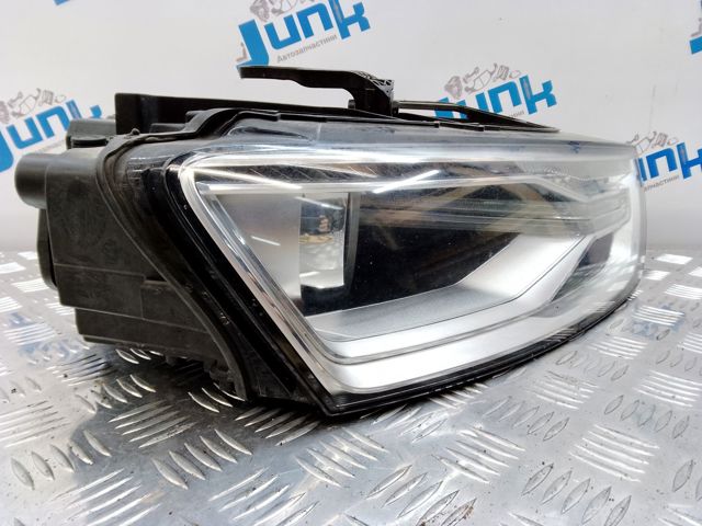 Правая блок фара 8U0941044E VAG