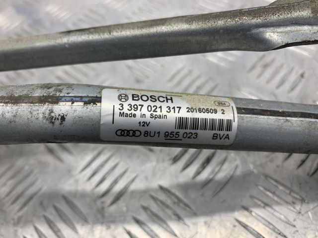 Трапеция щеток лобового стекла 8U1955023 VAG
