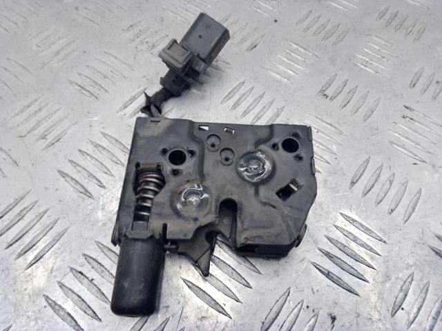 8V0823509 VAG Замок капота купить в Винница