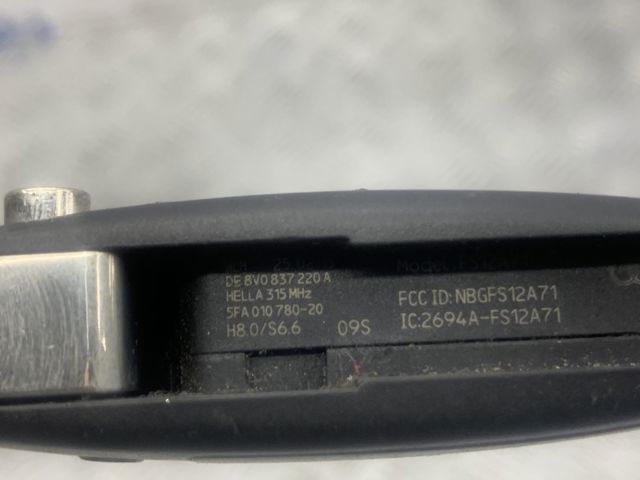 VAG 8V0837220A в наличии Полтава