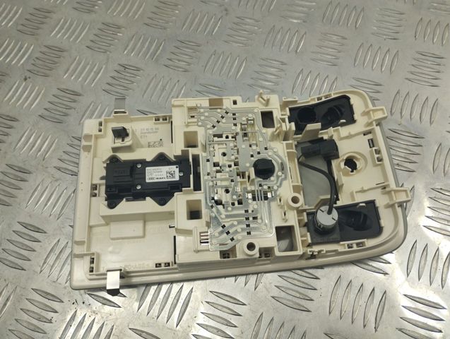8V0947135CET1 VAG купить в Полтава