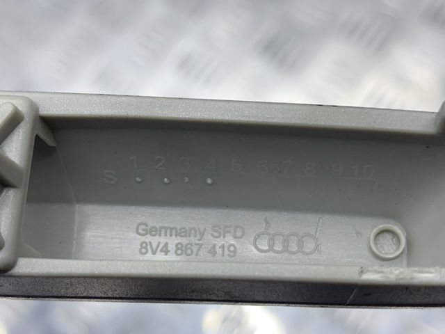 VAG 8V48674194T4 в наличии Чернигов