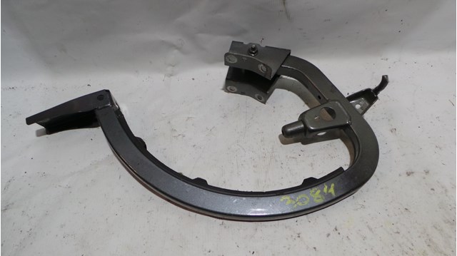 Завеса крышки багажника 8V5827302 VAG