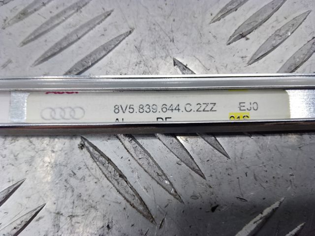8V5839644C2ZZ VAG купить в Хмельницкий