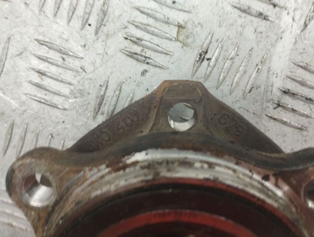 8W0407613 Передняя ступица купить Львов